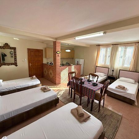Shkodra Guest House 2 Ngoại thất bức ảnh