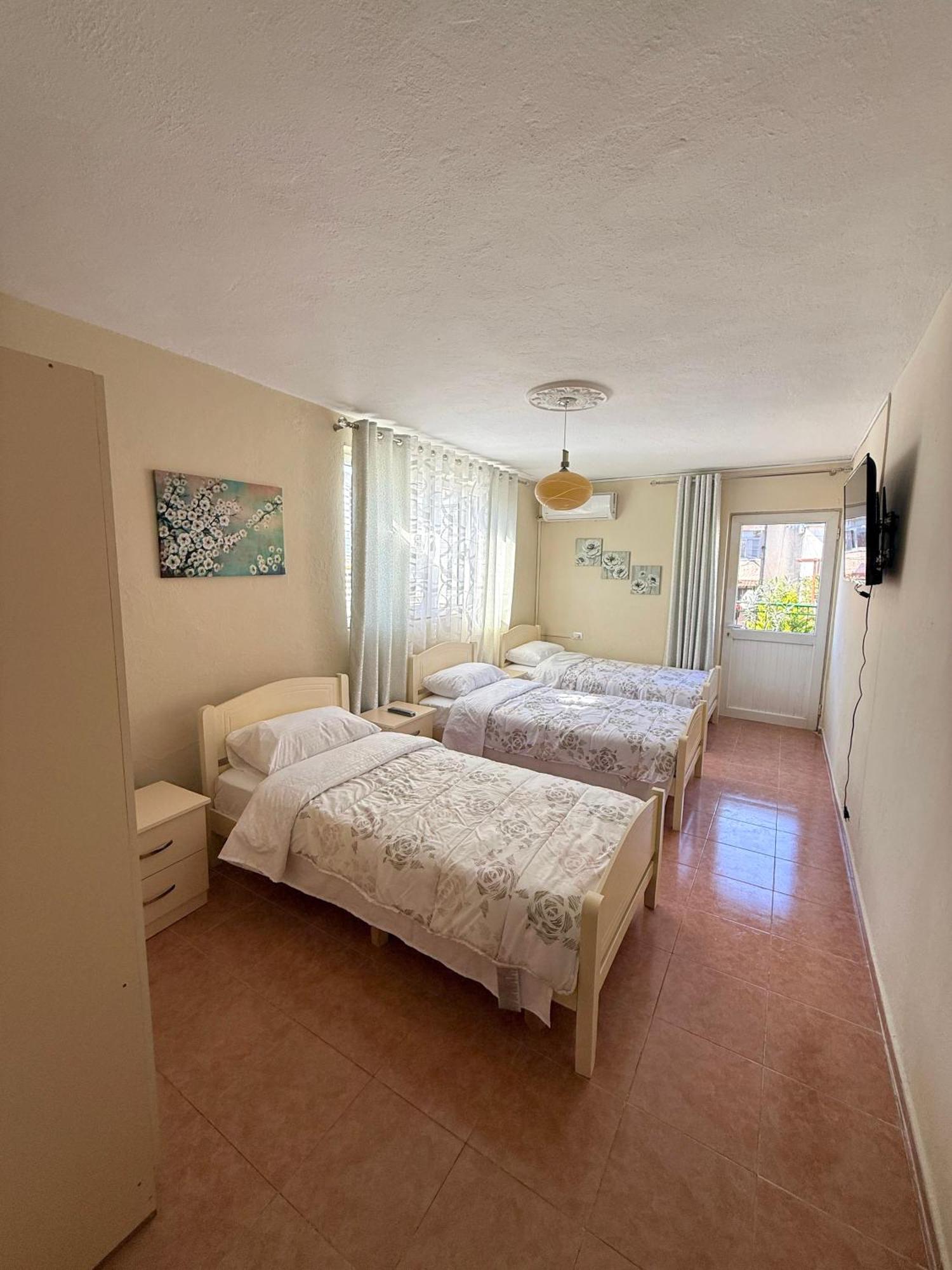 Shkodra Guest House 2 Ngoại thất bức ảnh
