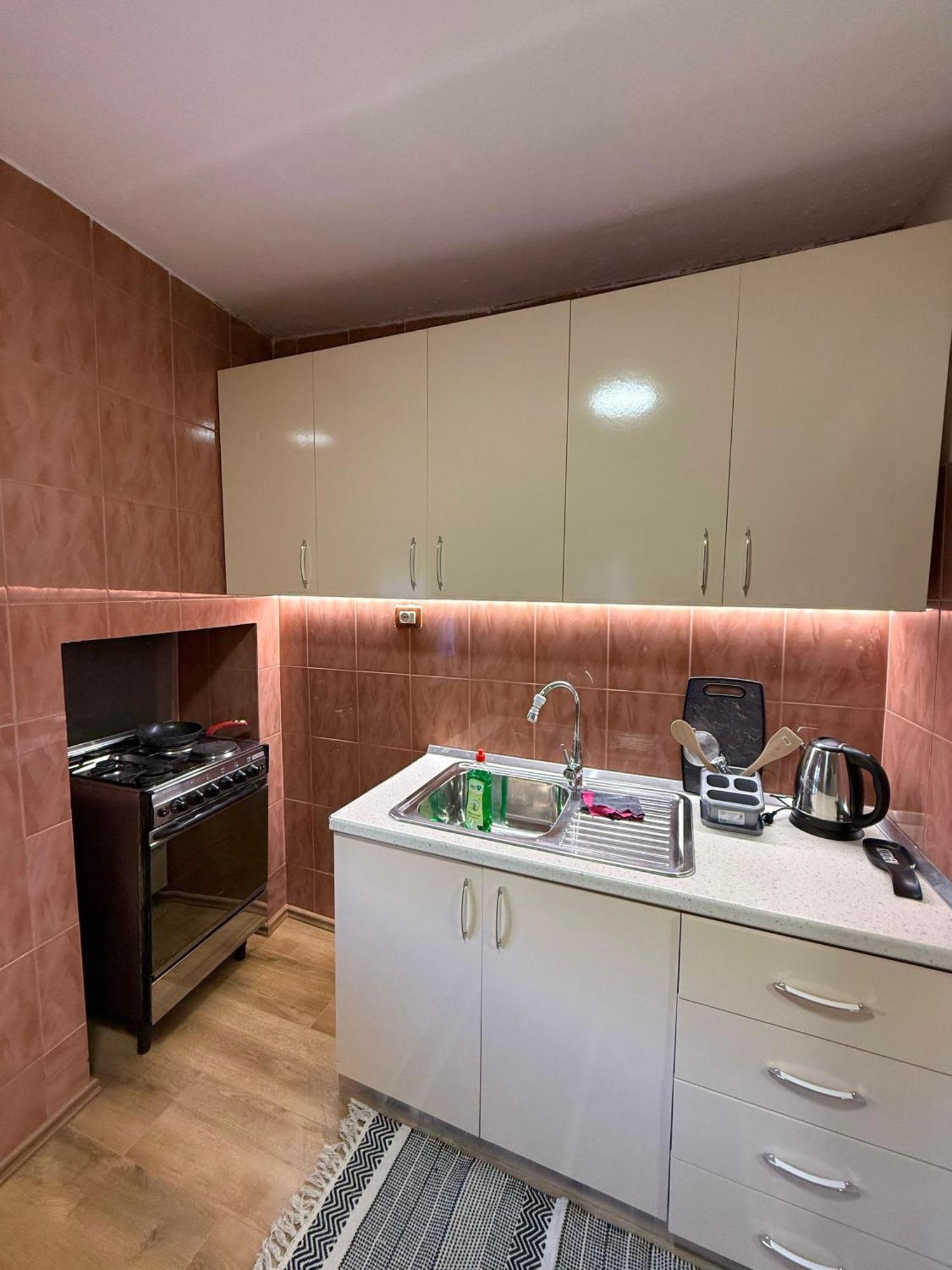 Shkodra Guest House 2 Ngoại thất bức ảnh