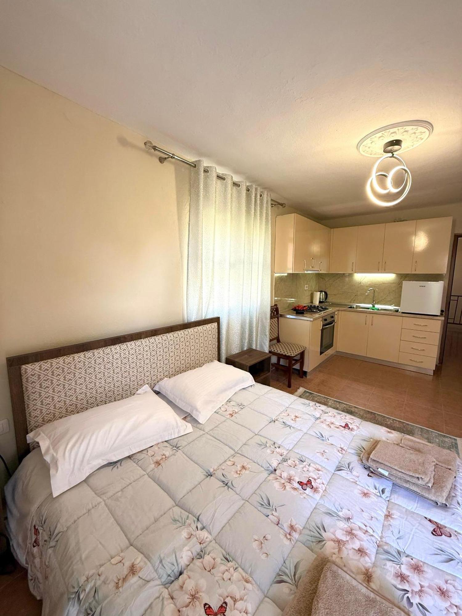 Shkodra Guest House 2 Ngoại thất bức ảnh