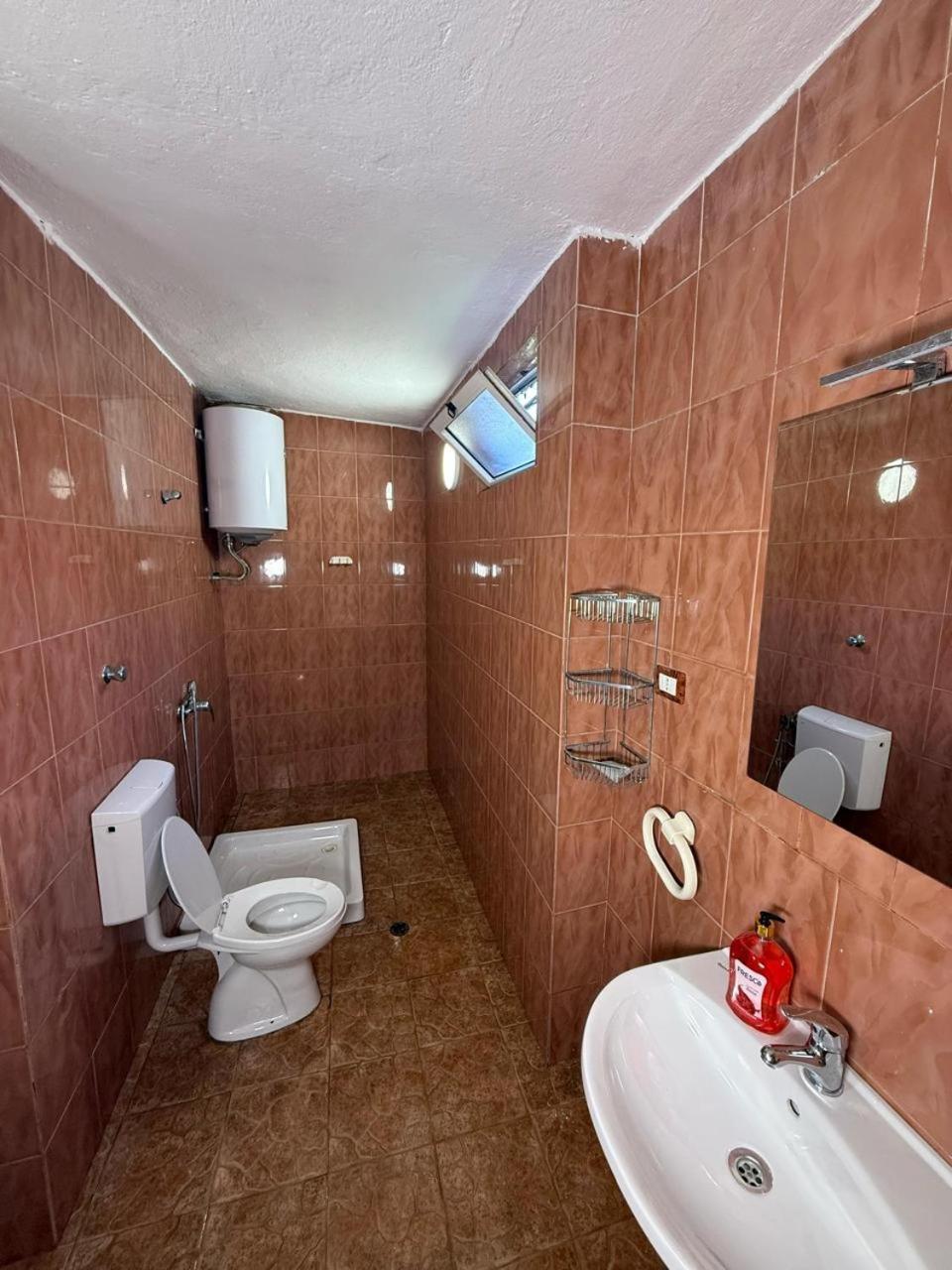 Shkodra Guest House 2 Ngoại thất bức ảnh