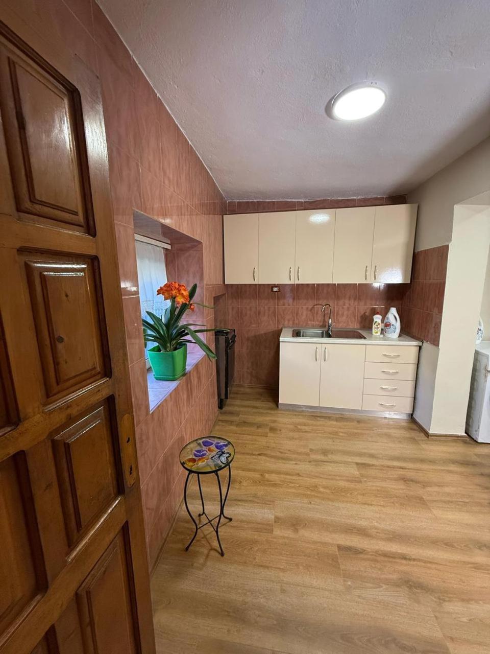Shkodra Guest House 2 Ngoại thất bức ảnh